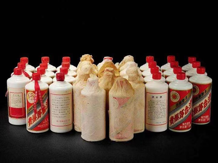 德钦15年茅台酒回收公司哪里回收(附近上门回收茅台酒）